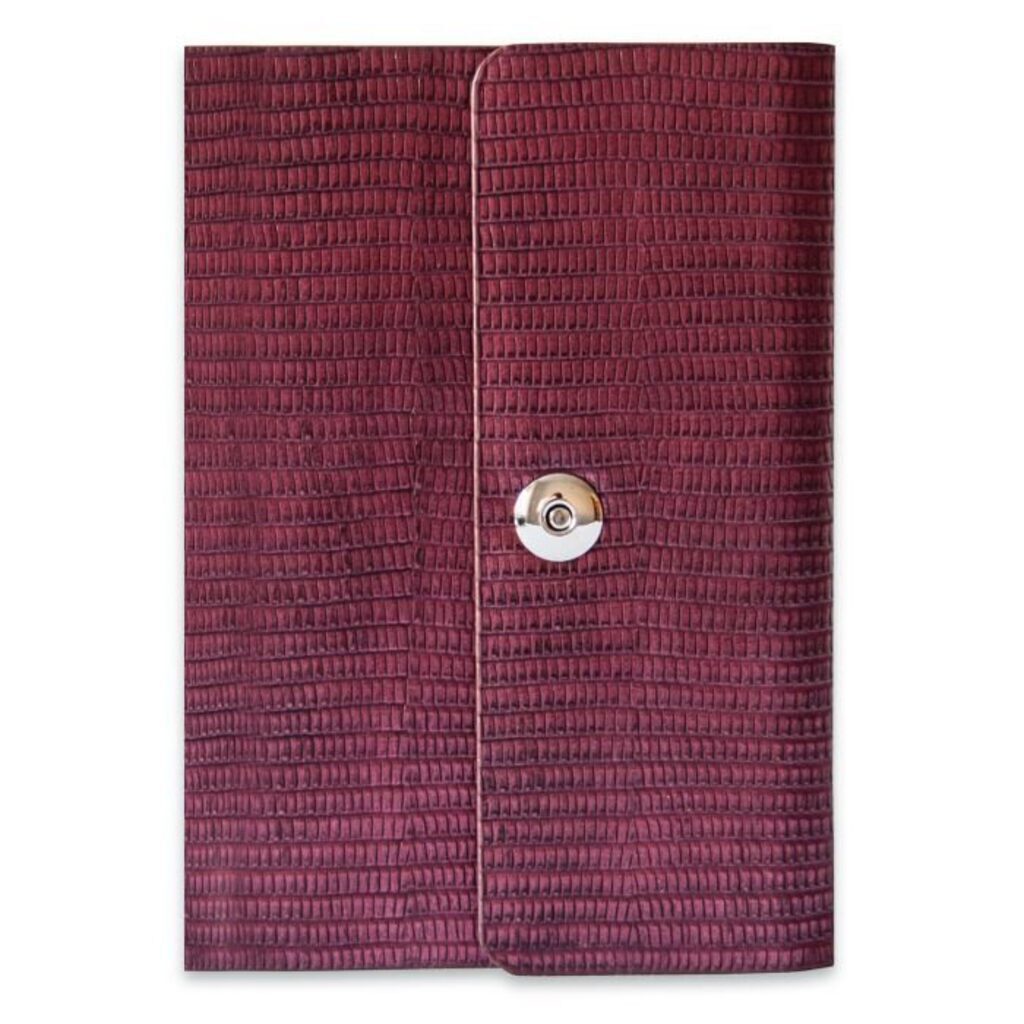 Ежедневник недат  А6+  "Рептилия бордовый металлик" 320стр, кольцевой мех, на магнит.кнопке, тв.пер.