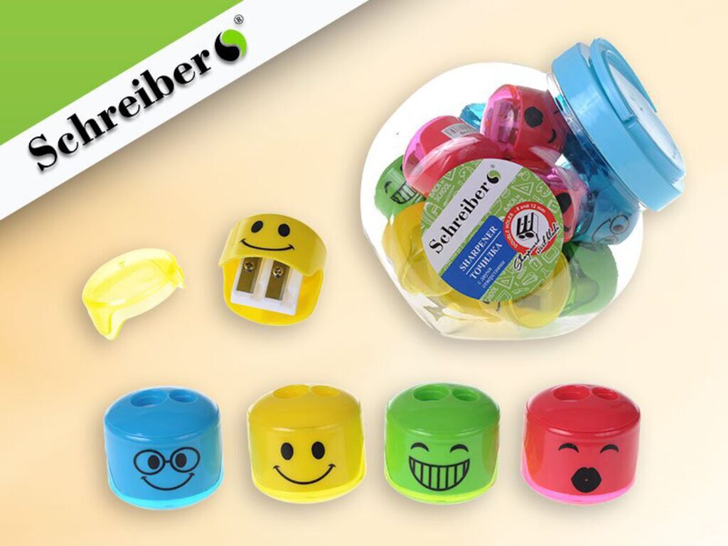 Точилка пласт. 1 отв. СМАЙЛ 39*36 мм, в банке