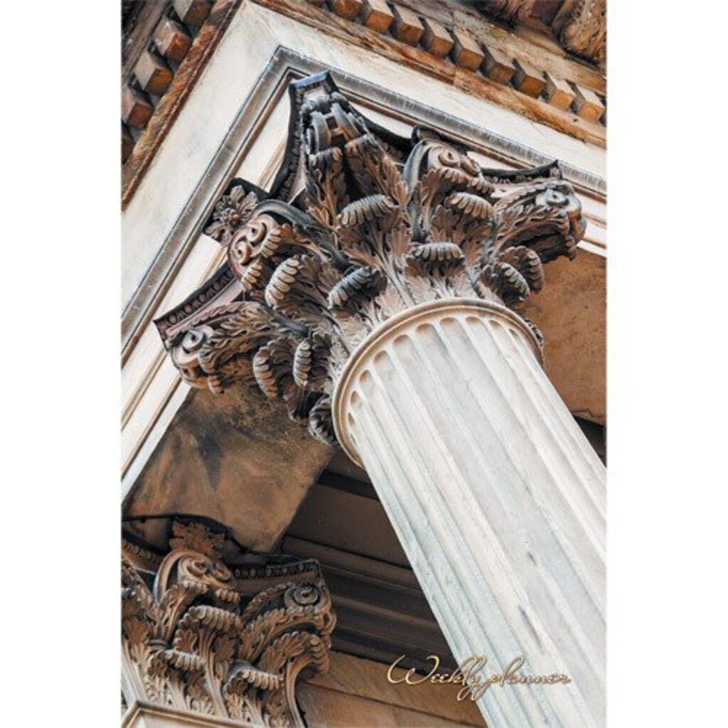 Еженедельник недат. А5  7БЦ "Архитектурные акценты" 72л., мат.лам, выб.лак