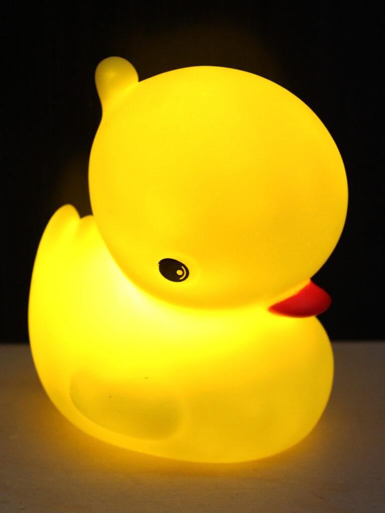 Светильник LED "Уточка", желтый, 11*9см