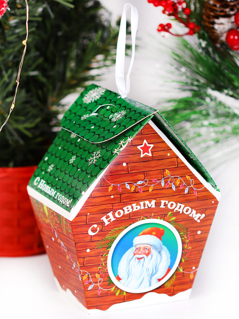 Коробка для конфет  300гр Домик, зеленый с кормушкой для птичек