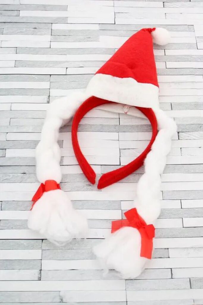 Ободок карнавальный "Колпак с косами" 15*40см