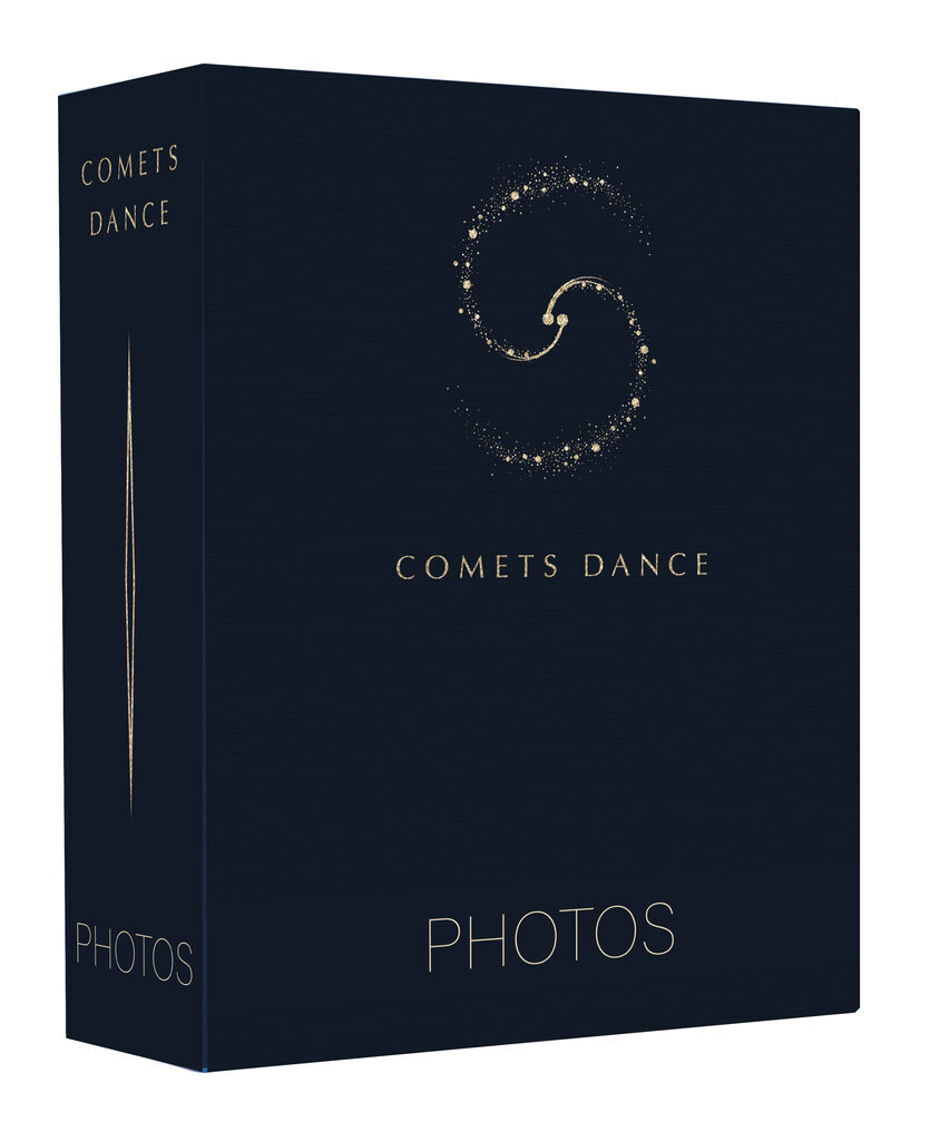 Фотоальбом 100 фото 10*15см Comet dance. Танец комет, пластик.стр.