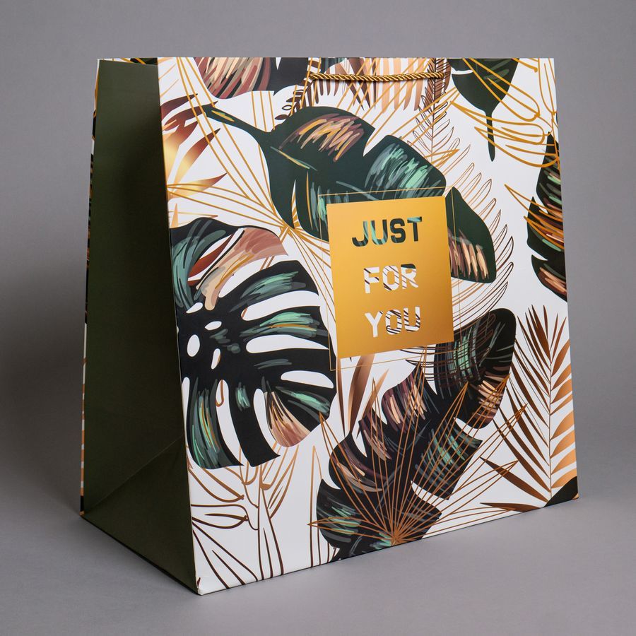 Пакет подар. бумажн. 47*47*25см, 230гр/м2  Общий