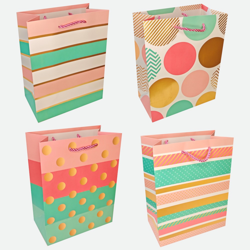 Пакет подар. бумажн. 31*40*12 см 210 гр/м2 Мечта, 4 дизайна
