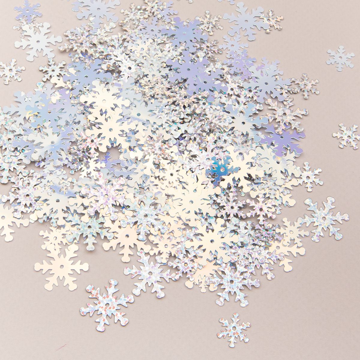 Пайетки декоративные 13, 20мм, 50 гр "Снежинки микс"