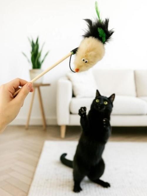 Игрушка для кошек "Мышь", бежевая с перьями