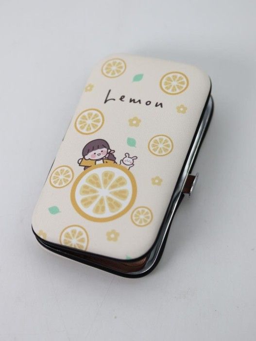 Маникюрный набор "Лимонная девочка" желтый