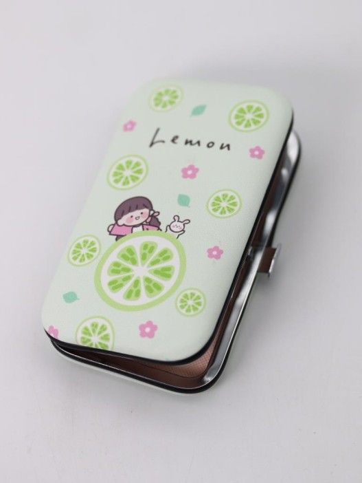 Маникюрный набор "Лимонная девочка" зеленый