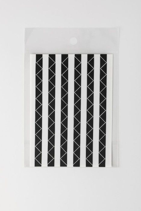 Уголки для фото самоклеящиеся черно-белые  24шт