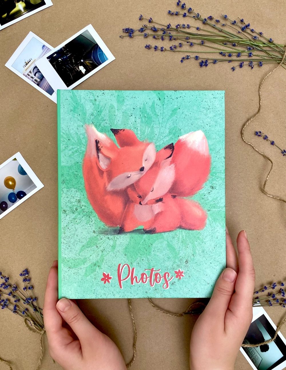 Фотоальбом 200 фото 10*15см Foxy life. Лисья жизнь, пластик.стр.