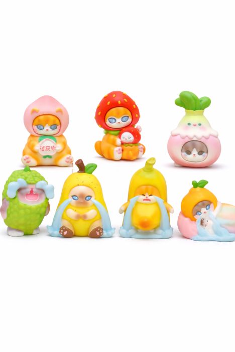 Игрушка-сюрприз в закрытой коробке "Кот бананчик" 9-11см