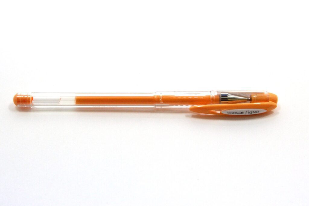 Ручка гелевая UNI Signo Angelic Colour UM-120 , 0,7мм, оранжев